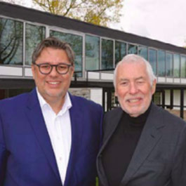 Kemat - Belgium Polybutenes nv/sa announced in June 2016 the retirement of Mike Mason from day-to-day operations. Mike founded Kemat – Belgium Polybutenes in 1989; in this capacity Mike shall remain on the Board of Directors. The Board has named Simon Mason as his successor.