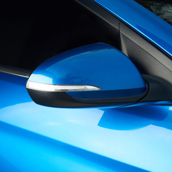 KEMAT polybutenes can be used as either a base polymer or as a modifier in automotive sealant formulations. They have similar properties to natural rubber except that their aging properties are far better. The polybutenes plasticize and add tack to elastomer-based sealants.