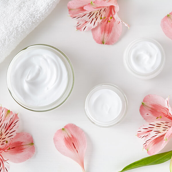KEMAT polybutene is used in the formulation of eye makeup, lipstick and skin care products because it is a pure and clear, non-drying, sticky liquid, light in colour. It is safe for use in skin applications, it is non-skin irritating, non-drying and hydrophobic. It is also non-comedogenic (prevents blocked pores) and non-toxic.